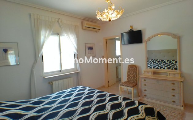 Resale - Detached villa - San Fulgencio - La Marina