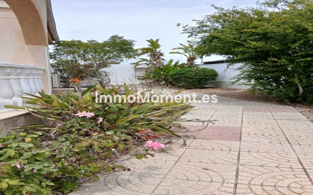 Resale - Detached villa - San Fulgencio - La Marina