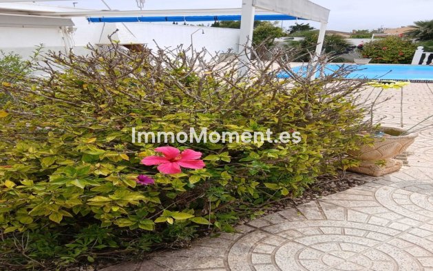 Resale - Detached villa - San Fulgencio - La Marina