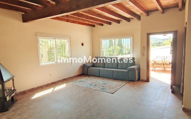 Resale - Country house - Inland  - Alhaurín el Grande Centro