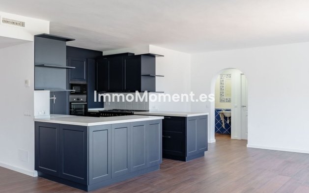 Resale - Country house - Estepona - Estepona Centro