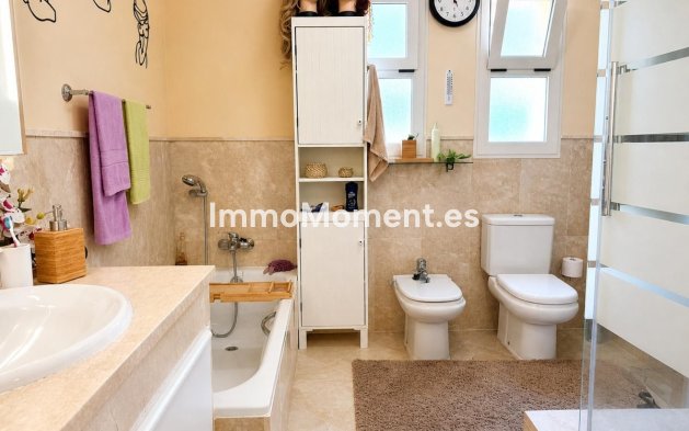 Wiederverkauf - Wohnung - Marbella - La Mairena