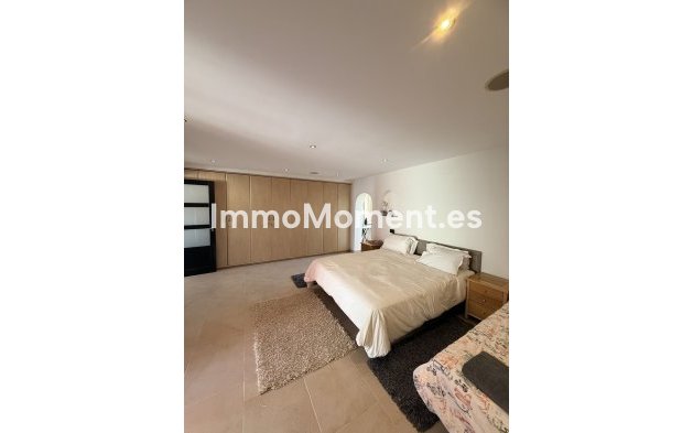 Resale - Detached villa - Estepona - Bel Air