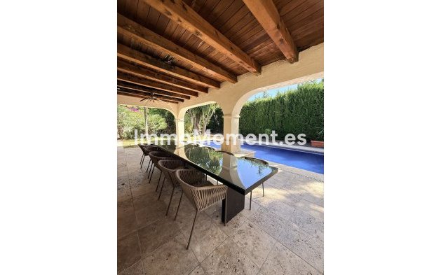 Resale - Detached villa - Estepona - Bel Air