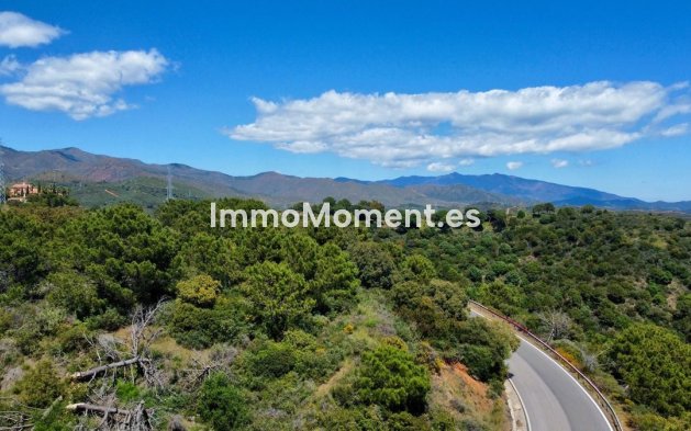 Resale - Plot - Estepona - Estepona Centro