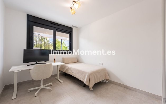 Revente - Appartement - Estepona  - Estepona Centro
