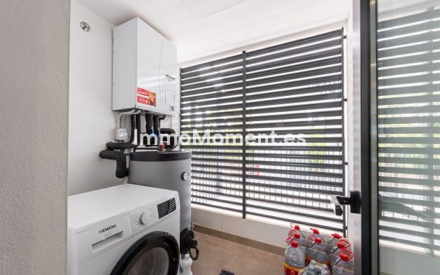 Revente - Appartement - Estepona  - Estepona Centro