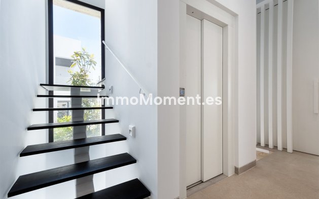Resale - Detached villa - Marbella - The Golden Mile