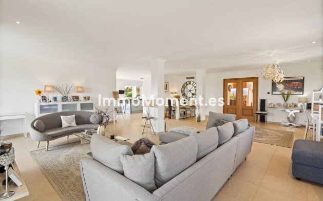 Resale - Detached villa - Inland  - Alhaurín el Grande Centro