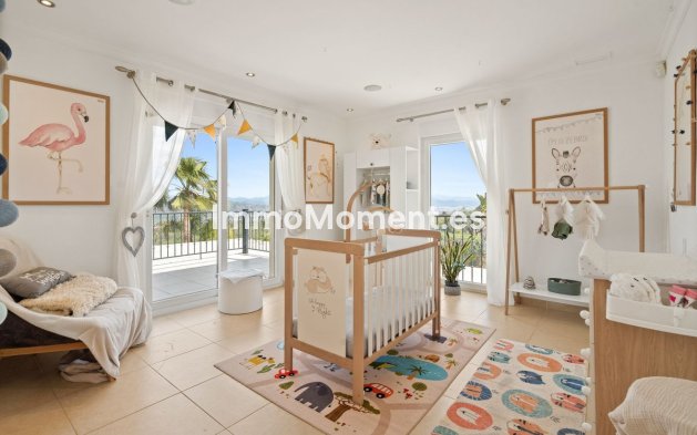 Resale - Detached villa - Inland  - Alhaurín el Grande Centro