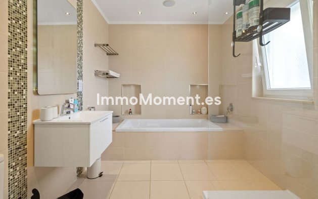 Resale - Detached villa - Inland  - Alhaurín el Grande Centro