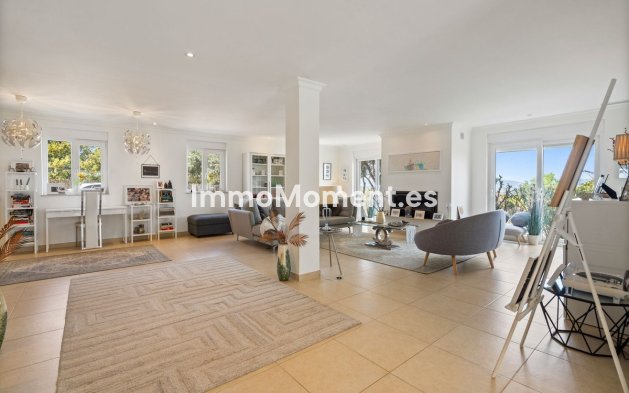 Resale - Detached villa - Inland  - Alhaurín el Grande Centro