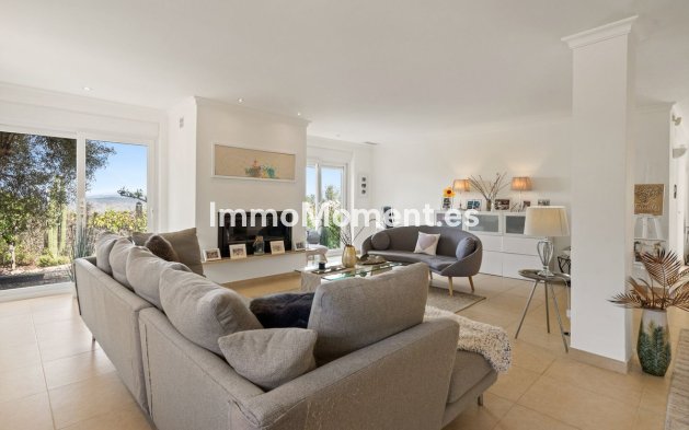 Resale - Detached villa - Inland  - Alhaurín el Grande Centro