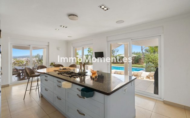 Resale - Detached villa - Inland  - Alhaurín el Grande Centro