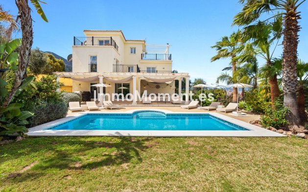Resale - Detached villa - Inland  - Alhaurín el Grande Centro