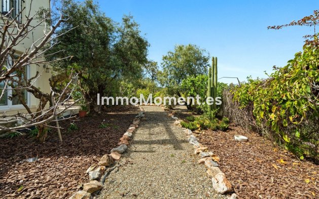 Resale - Detached villa - Inland  - Alhaurín el Grande Centro