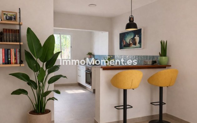 Reventa - Villa independiente - Estepona  - Benamara
