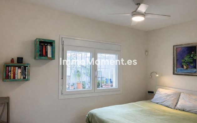 Reventa - Villa independiente - Estepona  - Benamara