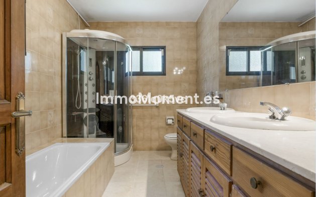 Wiederverkauf - Freistehende Villa - Marbella - Marbella Centro