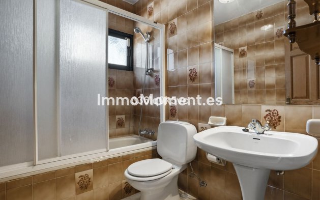 Wiederverkauf - Freistehende Villa - Marbella - Marbella Centro