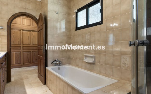 Wiederverkauf - Freistehende Villa - Marbella - Marbella Centro