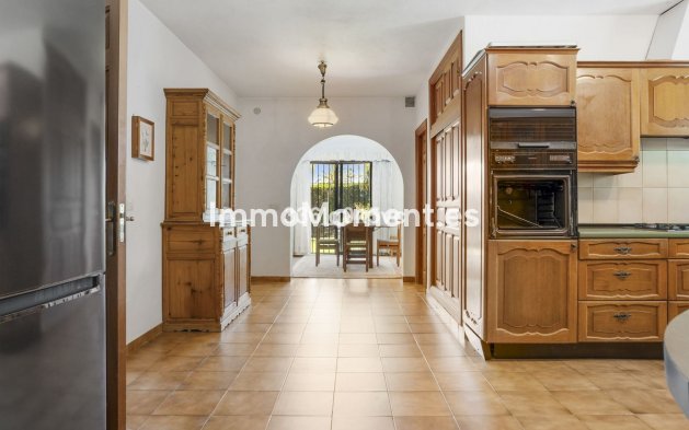 Wiederverkauf - Freistehende Villa - Marbella - Marbella Centro