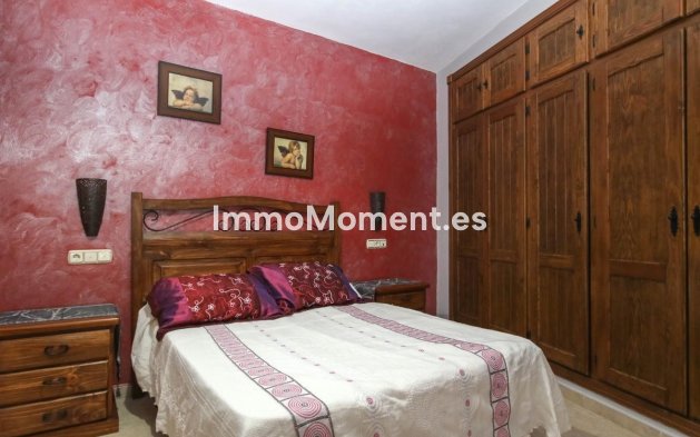 Revente - Maison mitoyenne - Intérieur                       - Alozaina