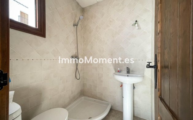 Revente - Maison mitoyenne - Intérieur                       - Alozaina