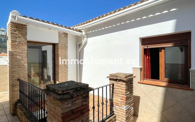 Revente - Maison mitoyenne - Intérieur                       - Alozaina