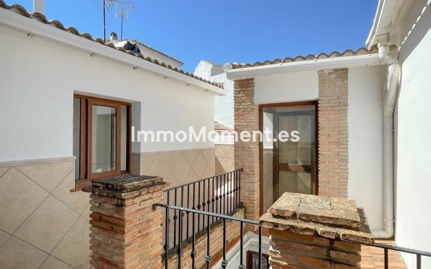 Revente - Maison mitoyenne - Intérieur                       - Alozaina