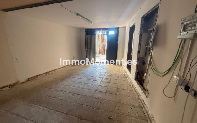 Resale - Townhouse - Estepona - Estepona Centro