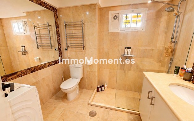 Wiederverkauf - Wohnung - Estepona  - Atalaya