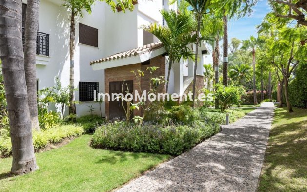 Revente - Appartement - Estepona  - Estepona Centro