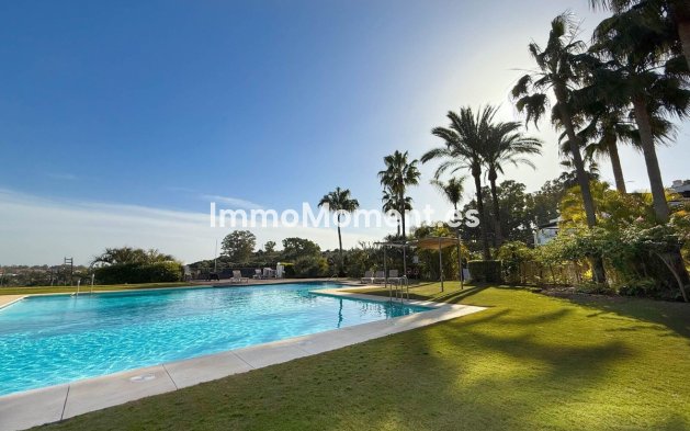 Revente - Appartement - Estepona  - Estepona Centro