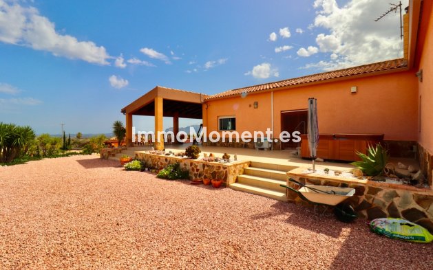 Reventa - Villa independiente - Albatera - Albatera Centro