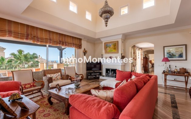 Resale - Apartment - Marbella - Elviria
