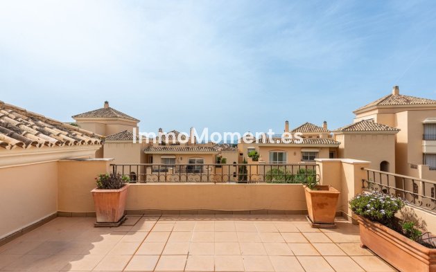 Resale - Apartment - Marbella - Elviria