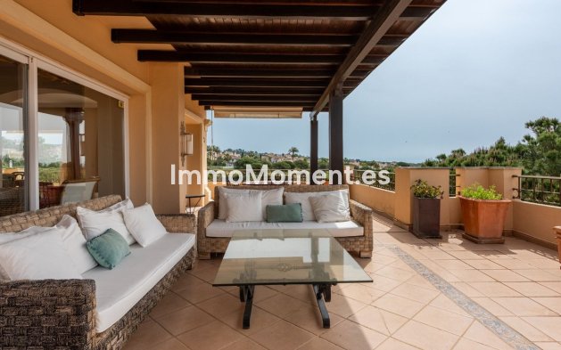 Resale - Apartment - Marbella - Elviria