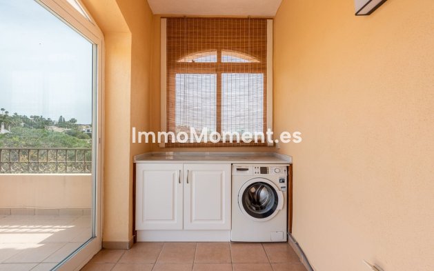 Resale - Apartment - Marbella - Elviria