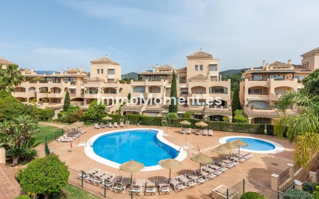 Resale - Apartment - Marbella - Elviria