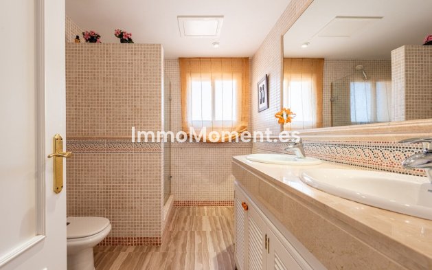 Resale - Apartment - Marbella - Elviria