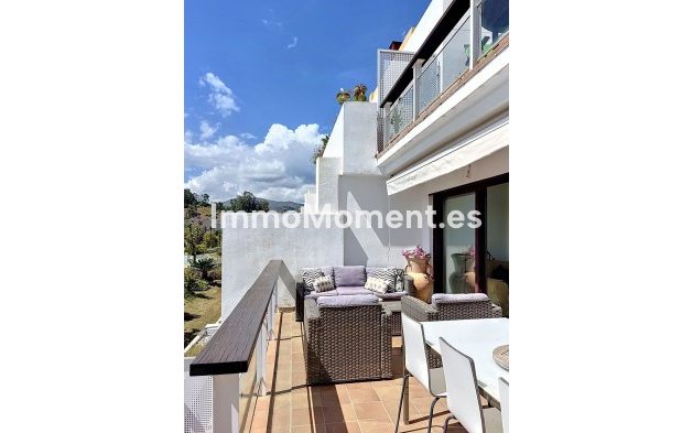 Resale - Apartment - Estepona - Selwo