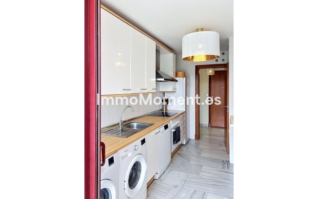Resale - Apartment - Estepona - Selwo