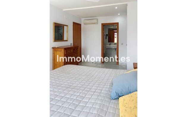 Resale - Apartment - Estepona - Selwo