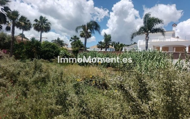 Resale - Plot - Estepona - Estepona Centro