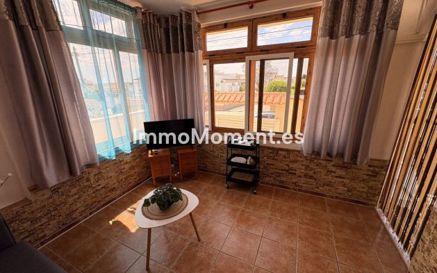 Resale - Detached villa - San Fulgencio - La Marina
