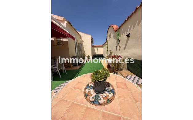 Resale - Detached villa - San Fulgencio - La Marina