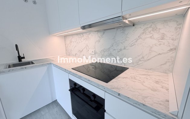 Resale - Apartment - Inland  - Alhaurín el Grande Centro