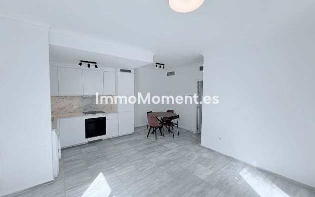 Resale - Apartment - Inland  - Alhaurín el Grande Centro