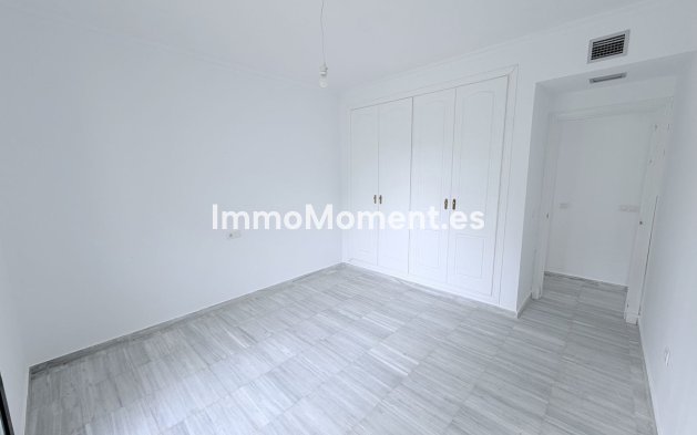 Resale - Apartment - Inland  - Alhaurín el Grande Centro